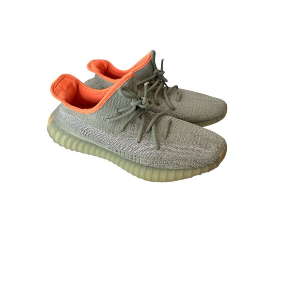 Yeezy Boost 350 V2 Desert‎ Sage Size 10 FX9035 Athleisure Workout Streetwear - Picture 1 of 7